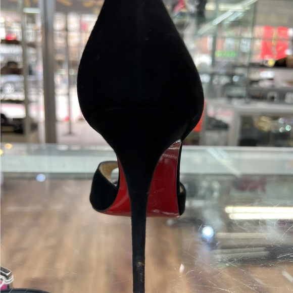 Black suede Louis Vuitton heels size 38.5 - Picture 7 of 12